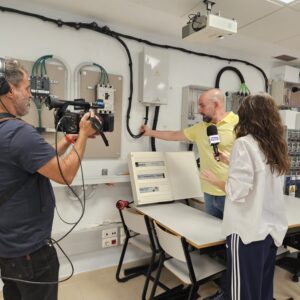 APIEM reivindica la importancia de las revisiones eléctricas periódicas en el programa La Tarde de Telemadrid